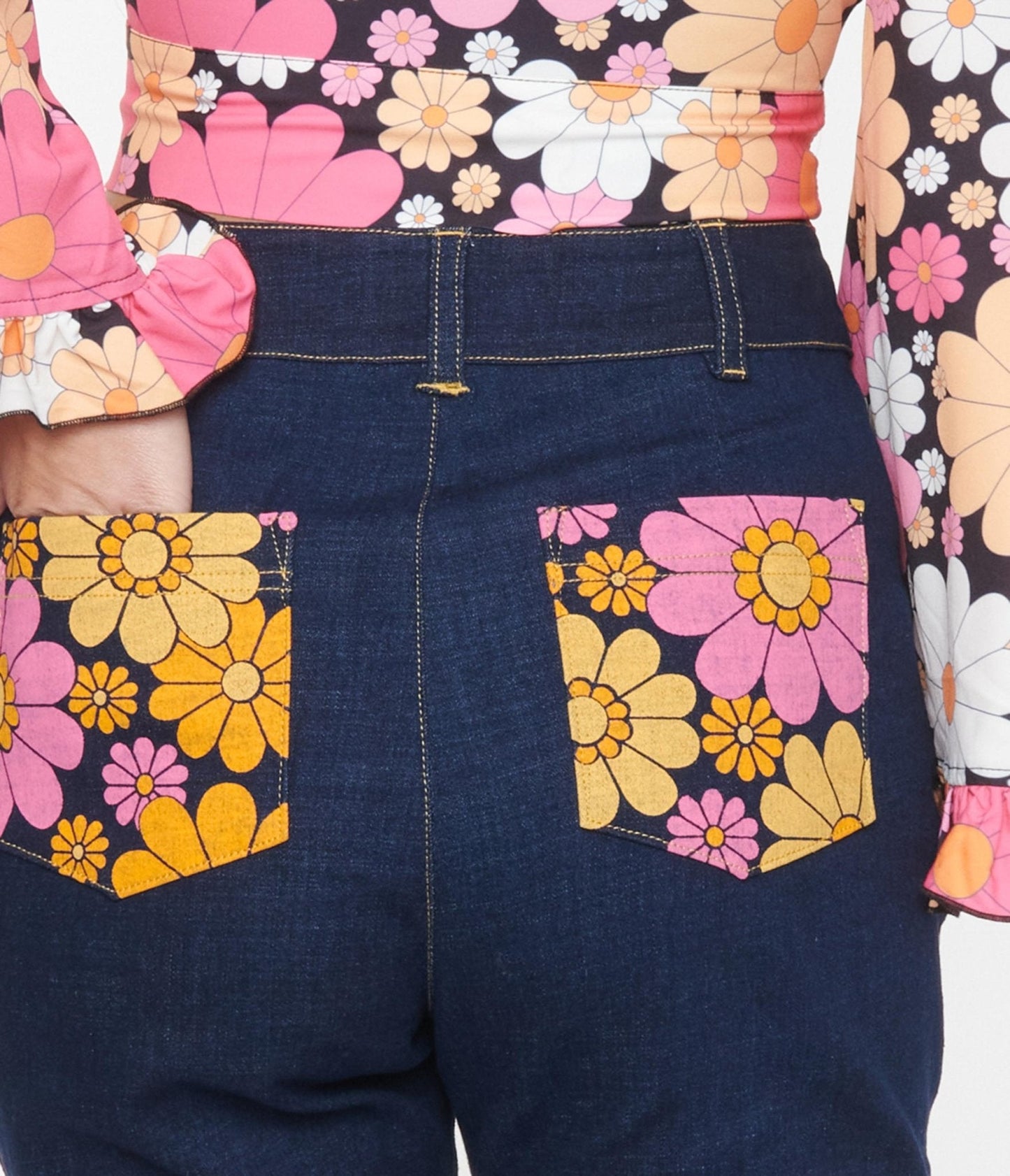 Smak Parlour Dark Blue & Floral Pockets Denim Capris