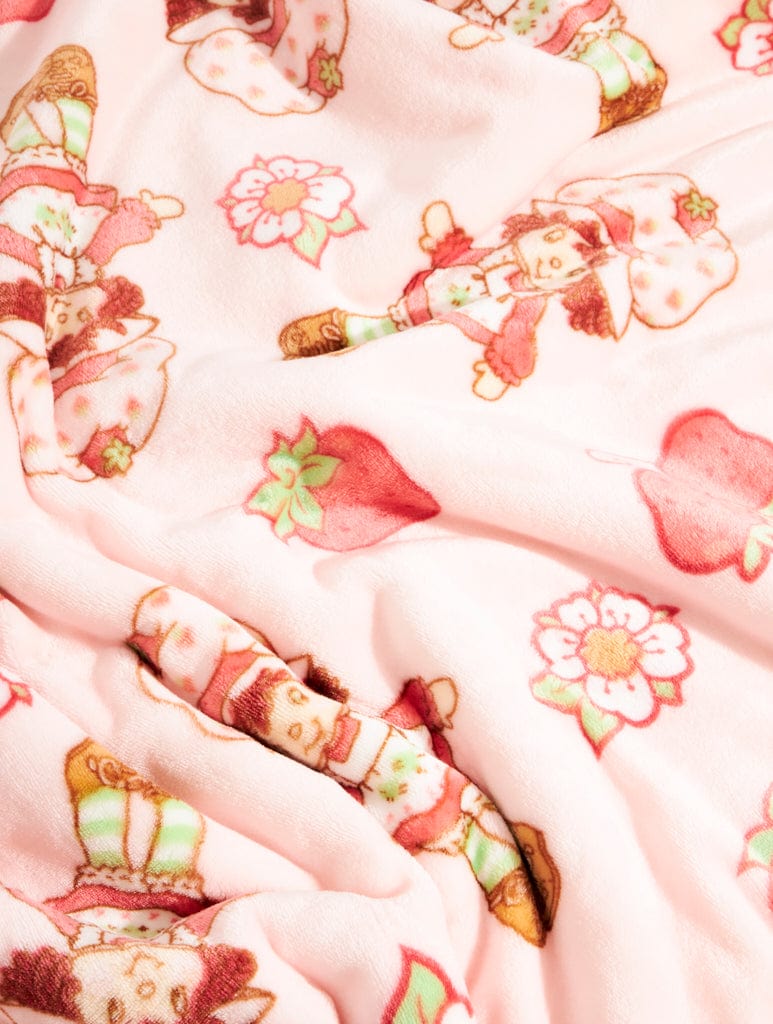 Strawberry Shortcake Blanket