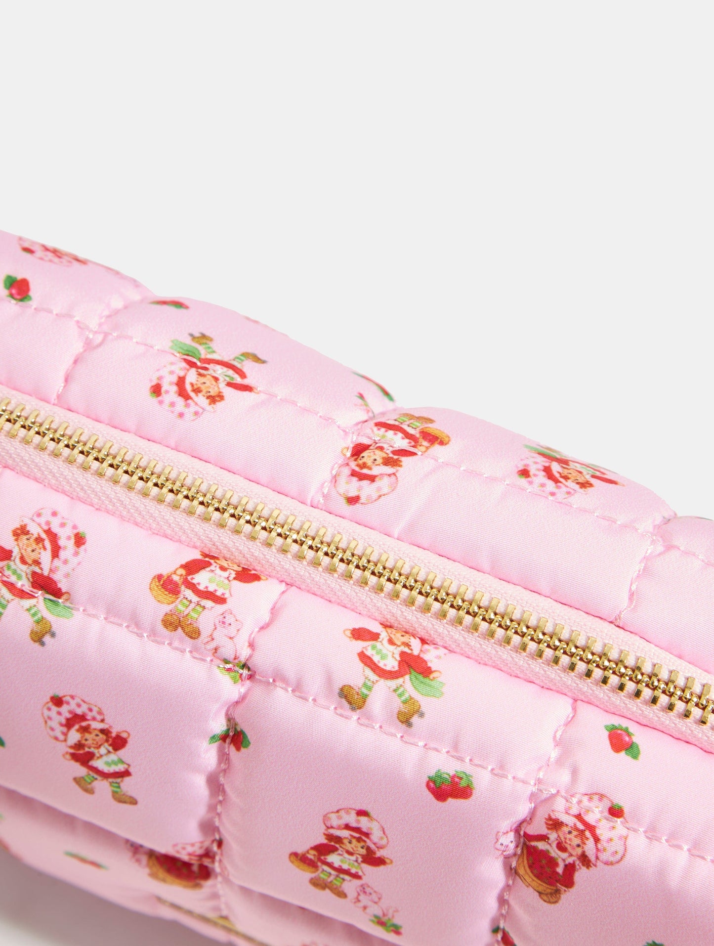 Strawberry Shortcake x Skinnydip Puffy Makeup Bag
