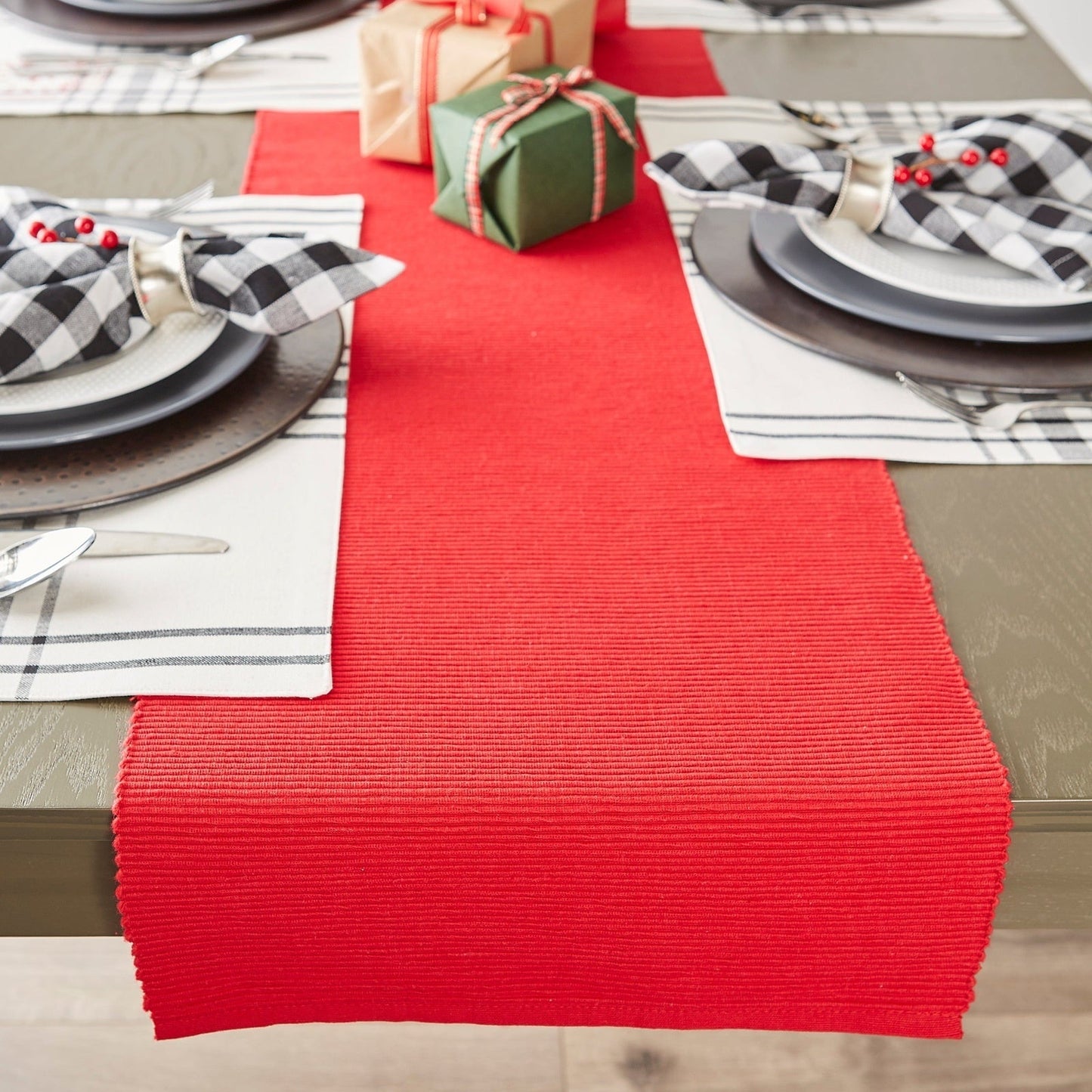 Tango Red Ribbed 13"X72" Table Runner
