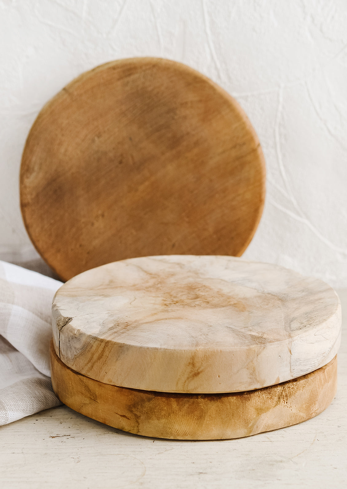 Round Teak Pedestal Board