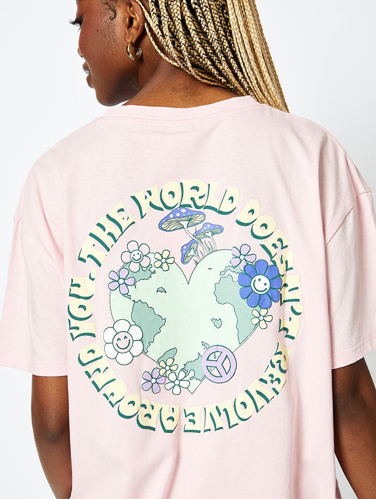 The World Doesnt Revolve Around You T-Shirt in Pink