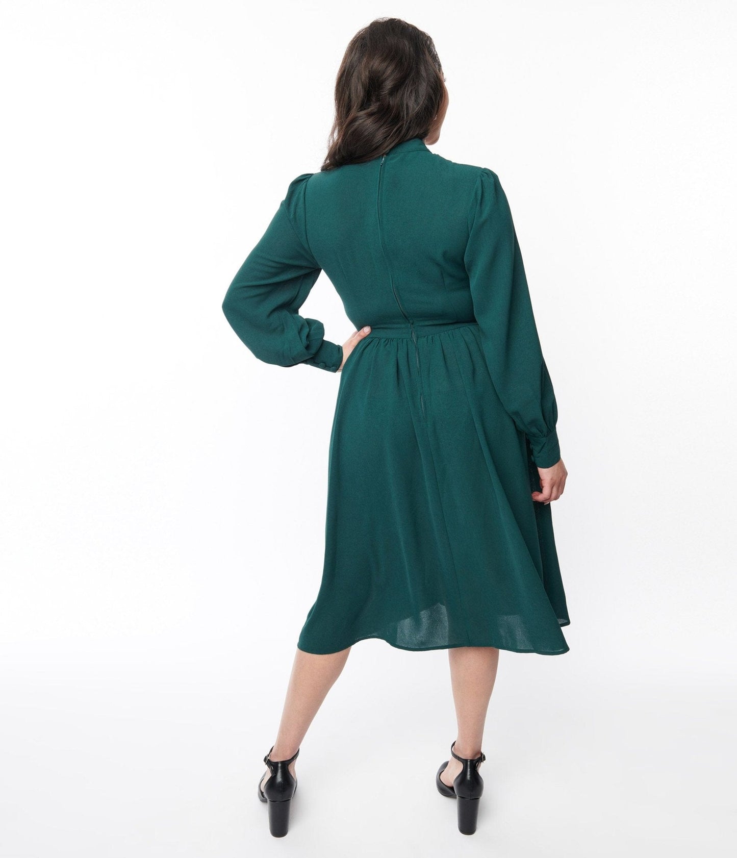 Unique Vintage 1970s Hunter Green Keyhole Swing Dress