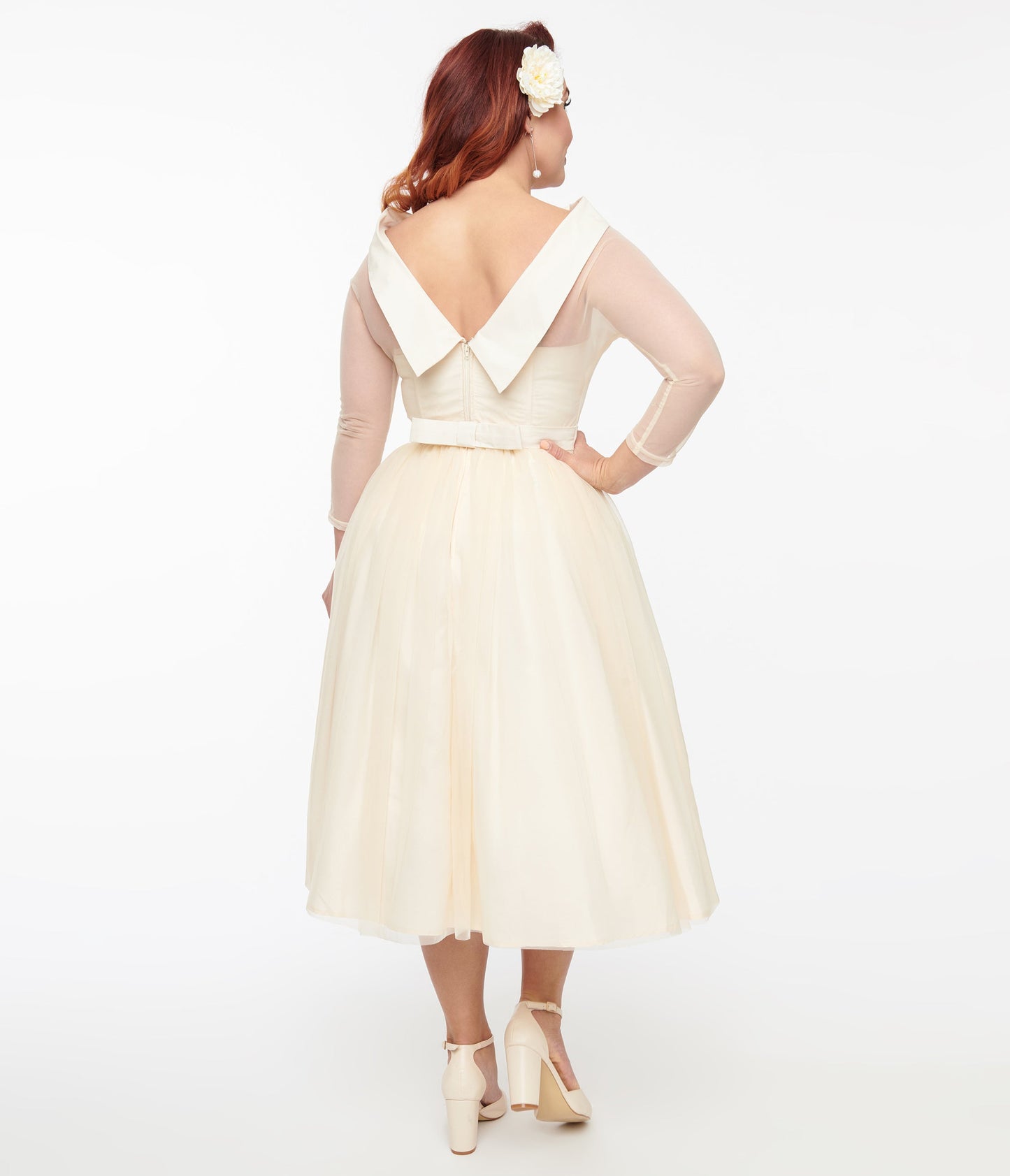 Unique Vintage Ivory Chiffon Boat Neck Wedding Dress