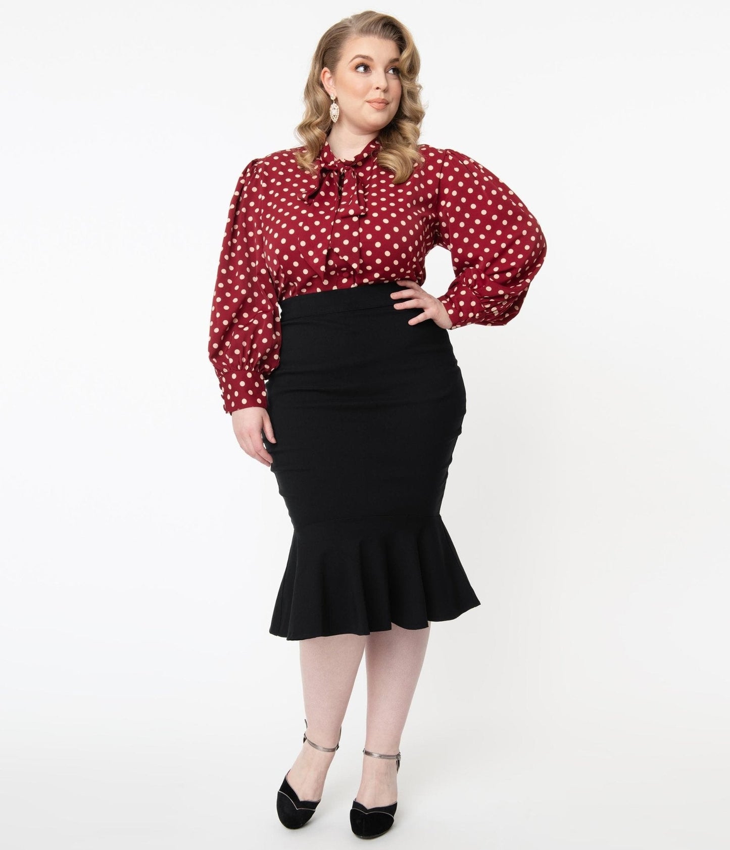 Unique Vintage Plus Size 1960s Black Fishtail Lizette Wiggle Skirt