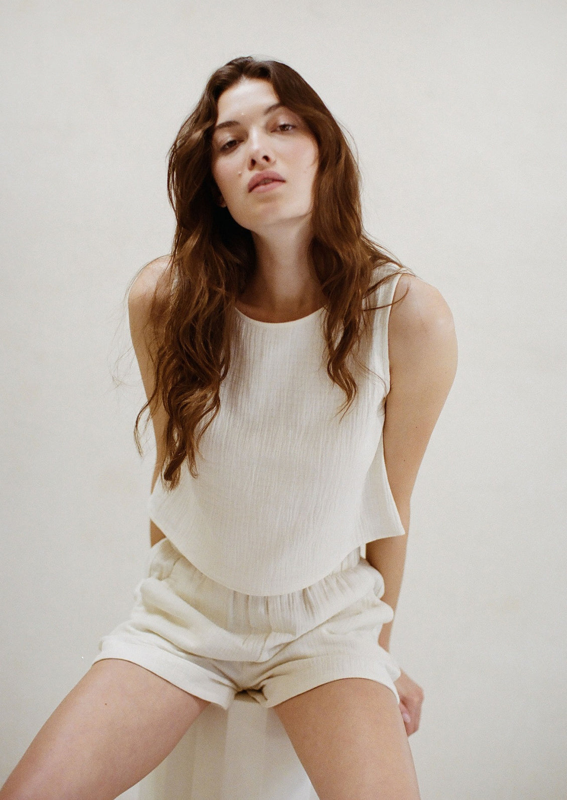 Vida Cropped Gauze Shell