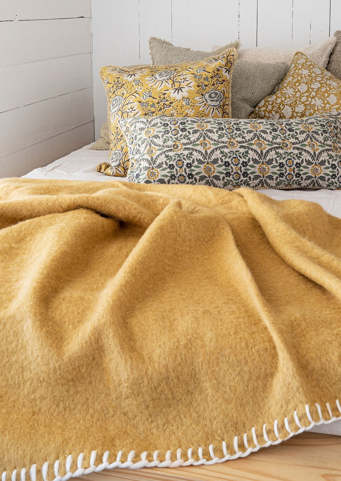 Whipstitch Trim Throw Blanket