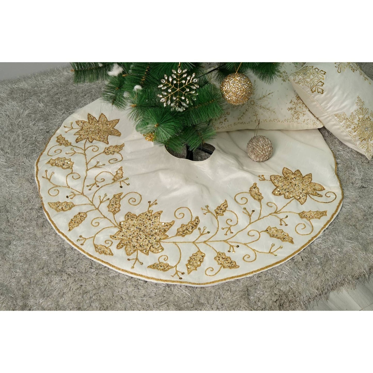 Bead Work Wintery Tree Skirt